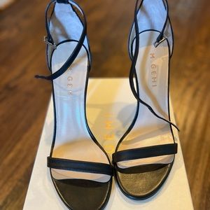 Black leather heel sandals size 38 euro brand m.gemi in great condition